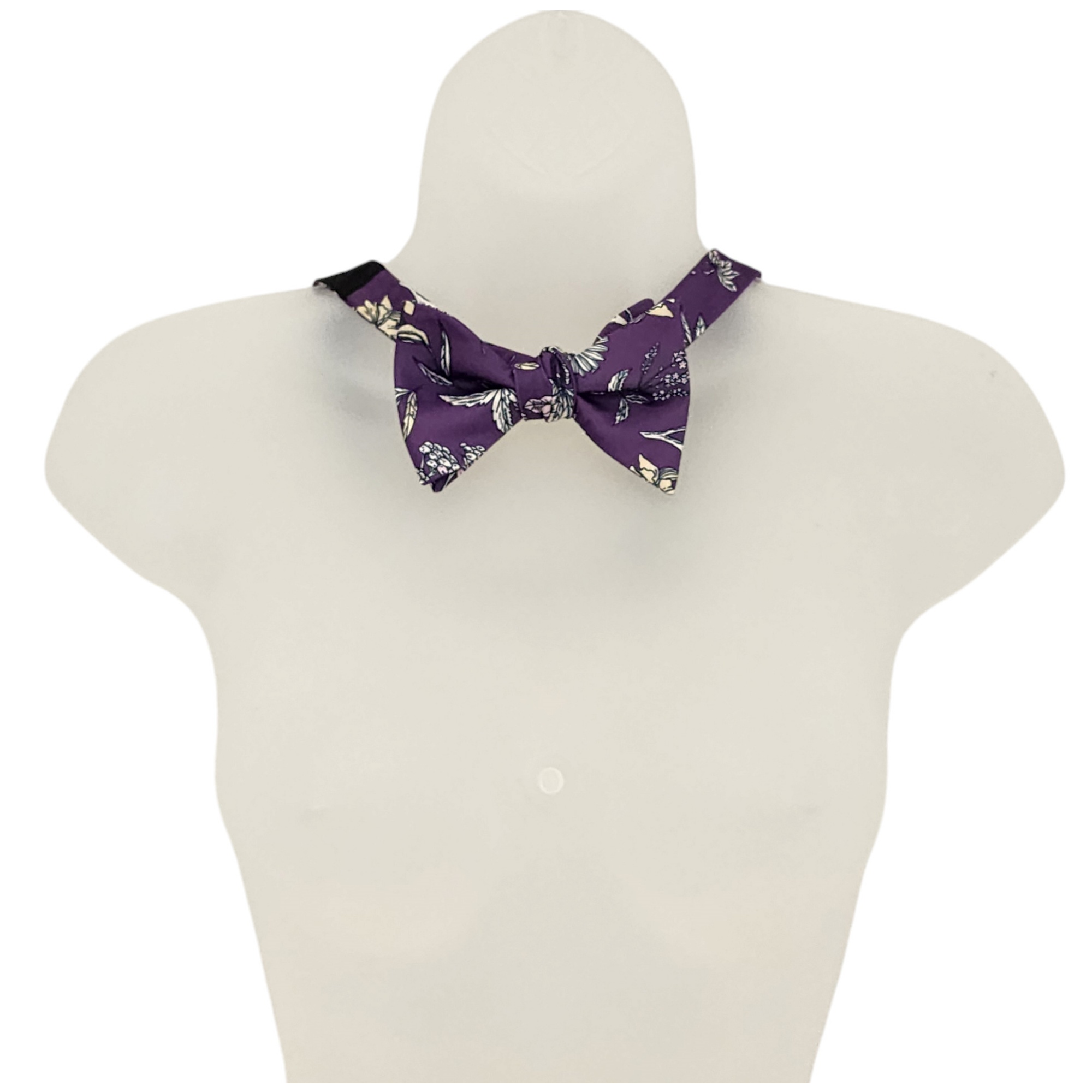 Men's Floral Printed 2.75" x 4.75" Adjustable 16" - 21" Self-Tie Bow Tie - Picture 26 of 40