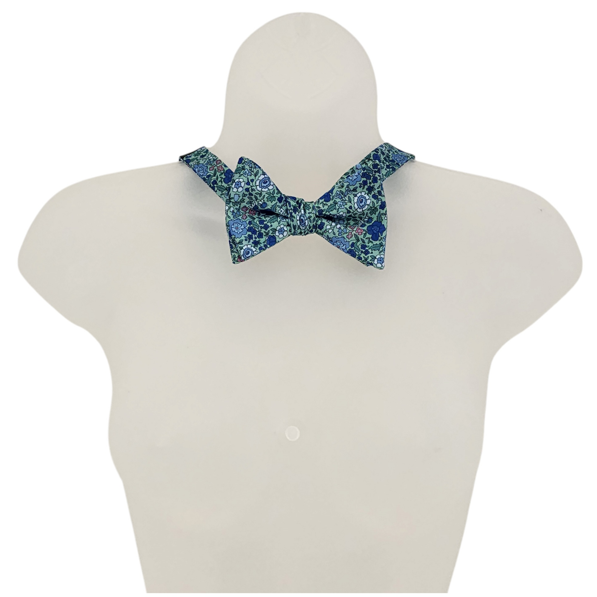 Men's Floral Printed 2.75" x 4.75" Adjustable 16" - 21" Self-Tie Bow Tie - Picture 16 of 40