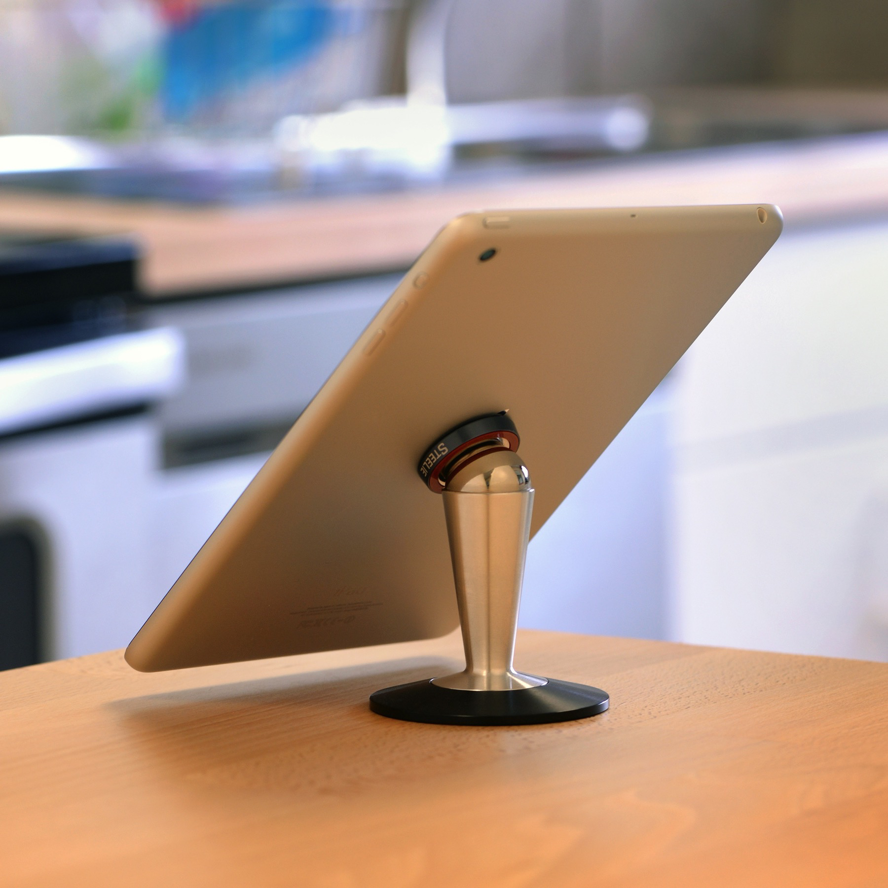 NITEIZE(ナイトアイズ) STEELIE PEDESTAL KIT STTK-11-R8 : NITEIZE(ナイトアイズ) スティーリー ヴェントマウントキット プラス 43827 : 車＆バイク