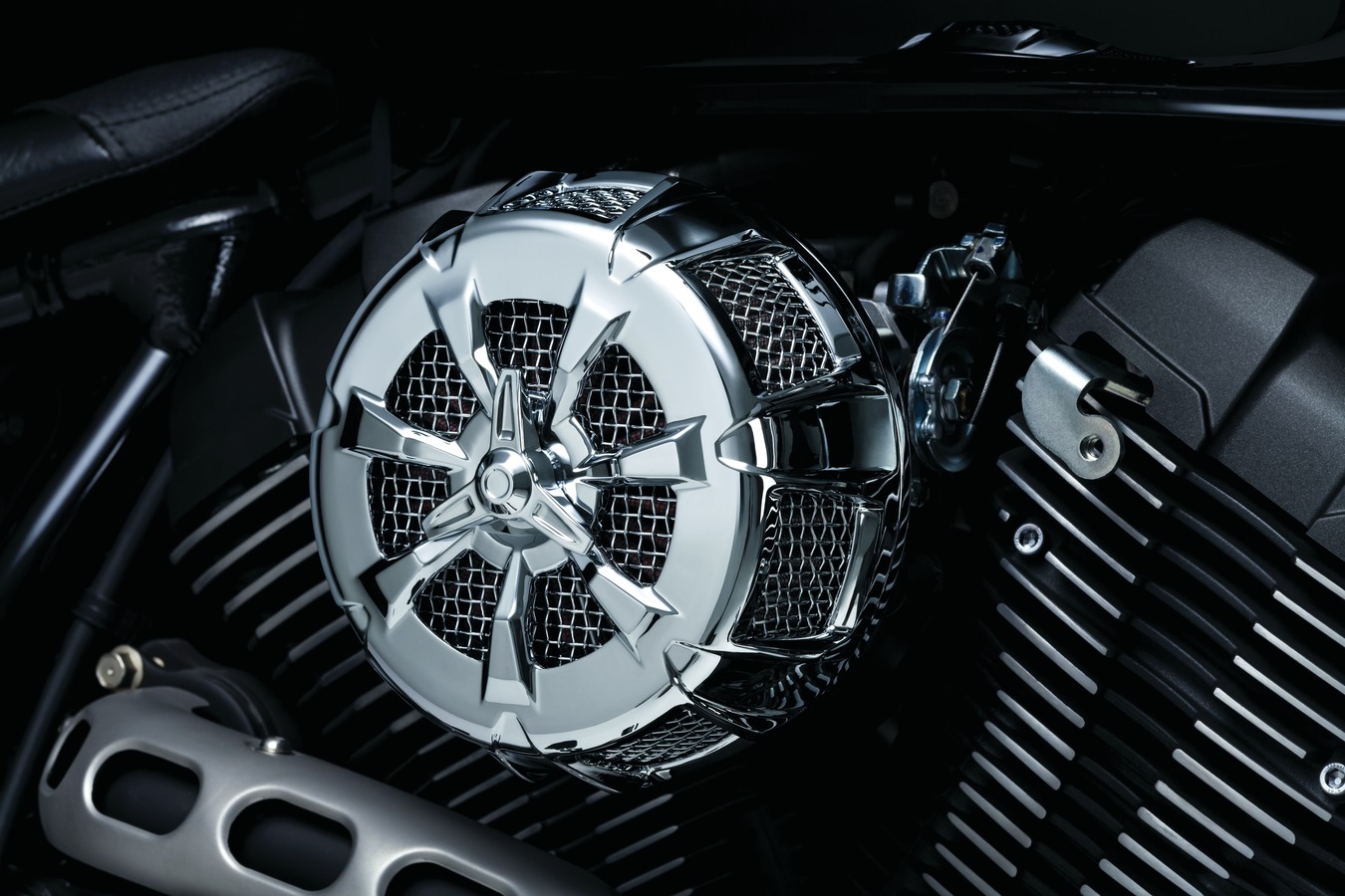 Kuryakyn 9439 Alley Cat Air Cleaner Cover Harley Touring Dyna Softail Chrome