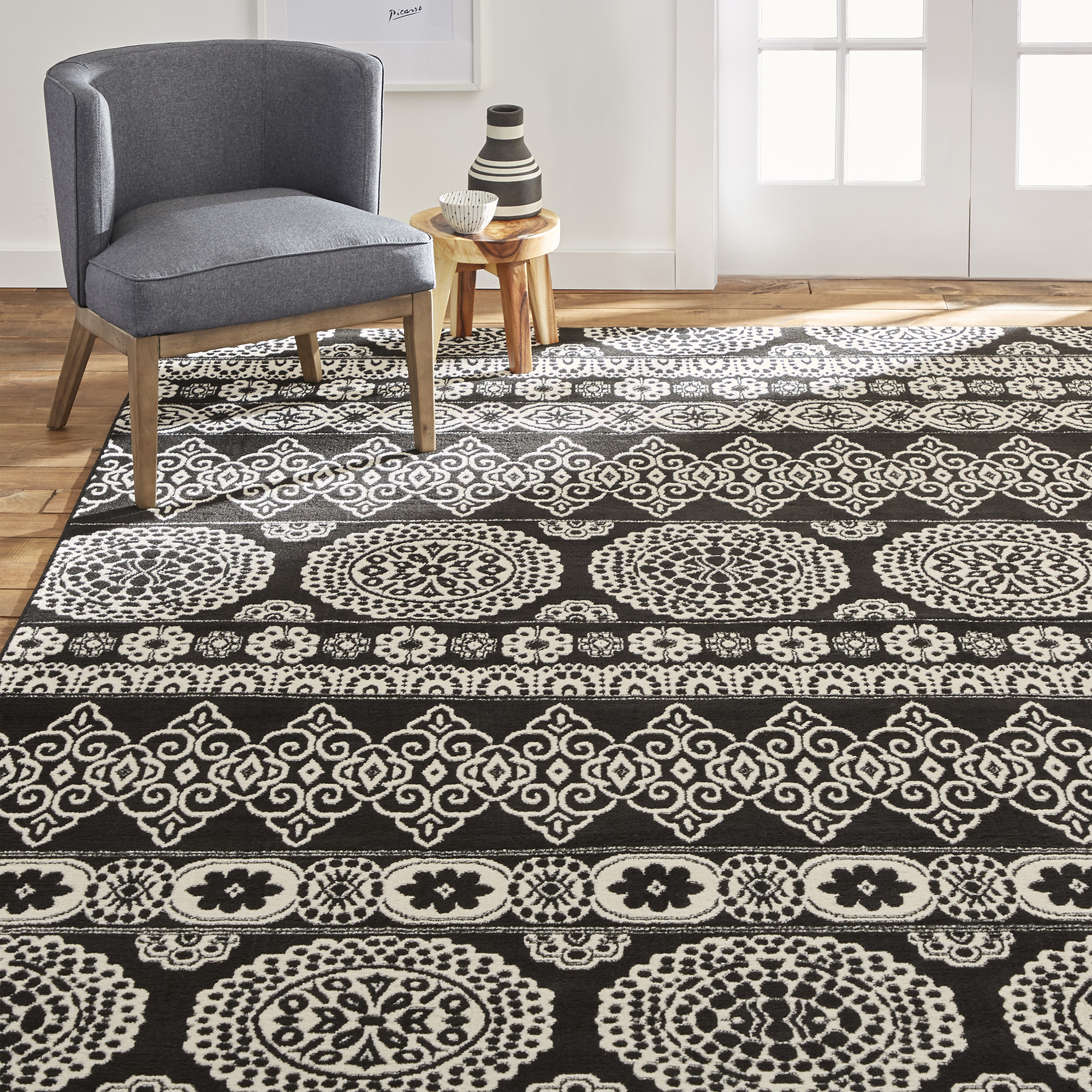 Black Geometric Modern 6x8 Area Rug Contemporary Circles Carpet - Actual 5' 2" - Picture 6 of 6