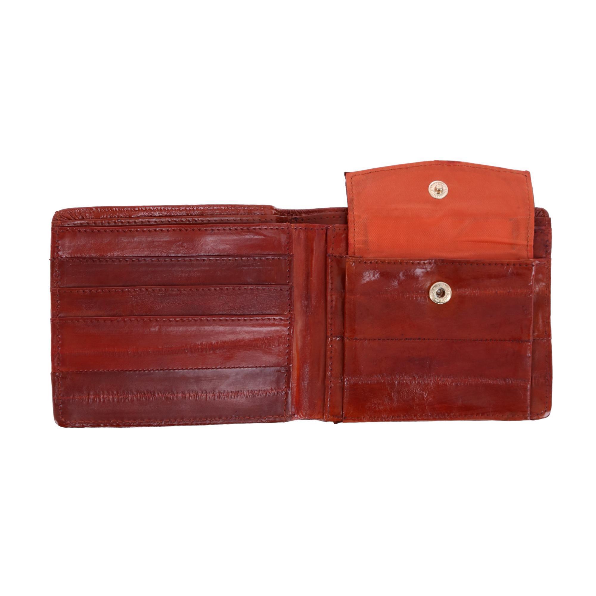 CTM Men's Eel Skin Leather Bifold Wallet with Coin Pouch - Picture 10 of 10
