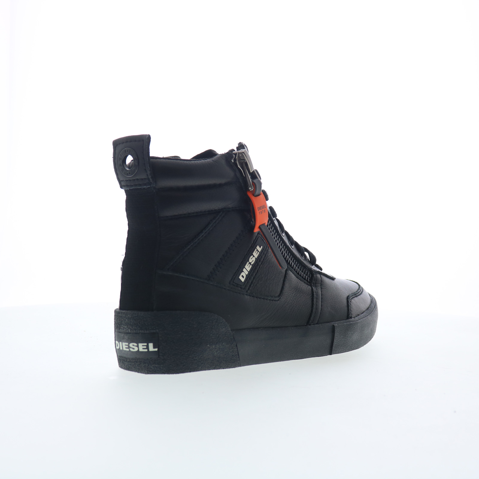Diesel S-Dvelows Vulcanized Mens Black Leather Lifestyle Sneakers 