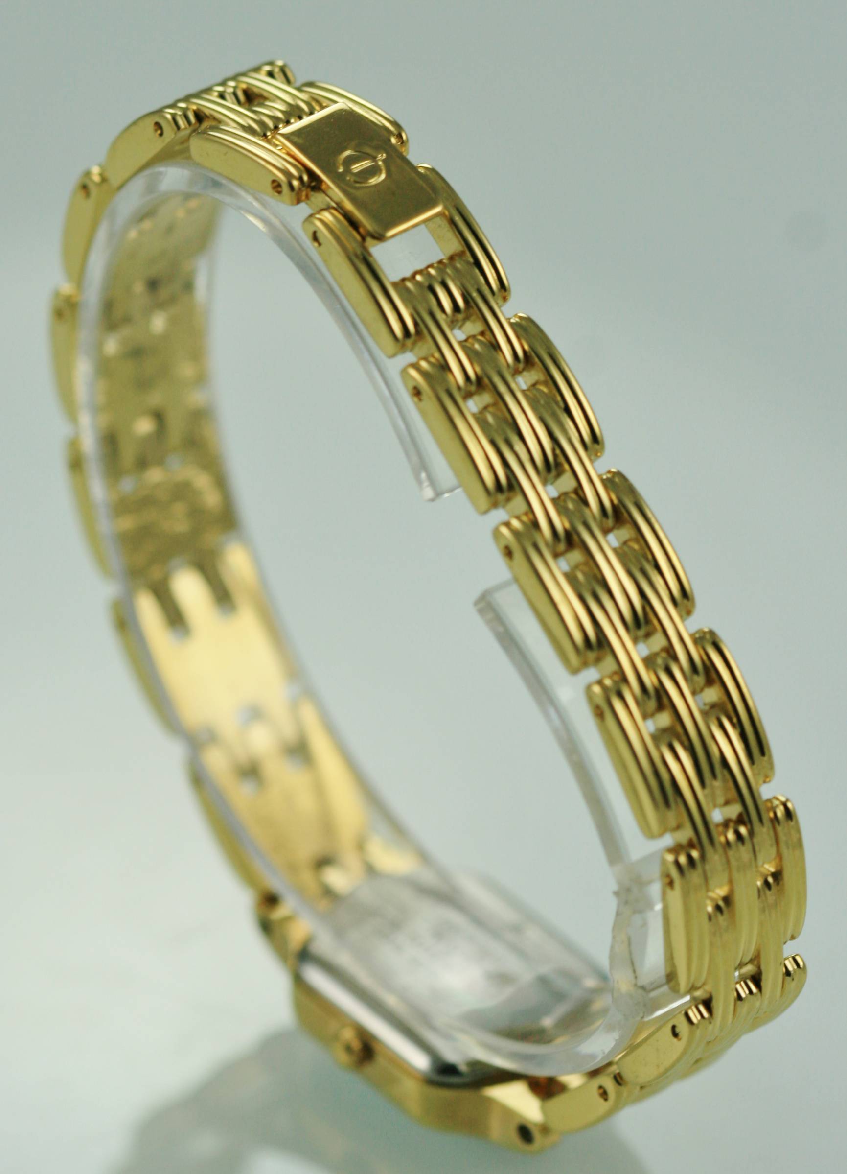 elgin watch battery