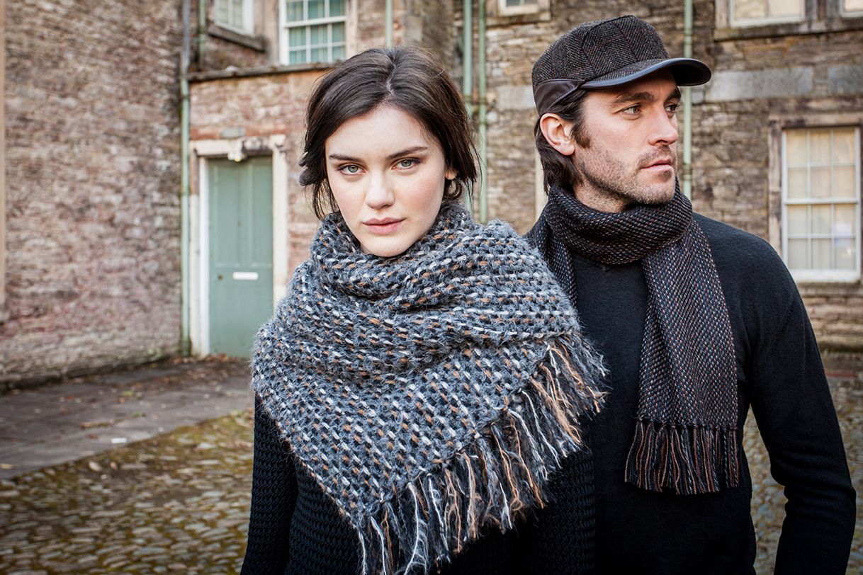 有关以下物品的详细资料: alpaca & wool stole 78" neutral browns &