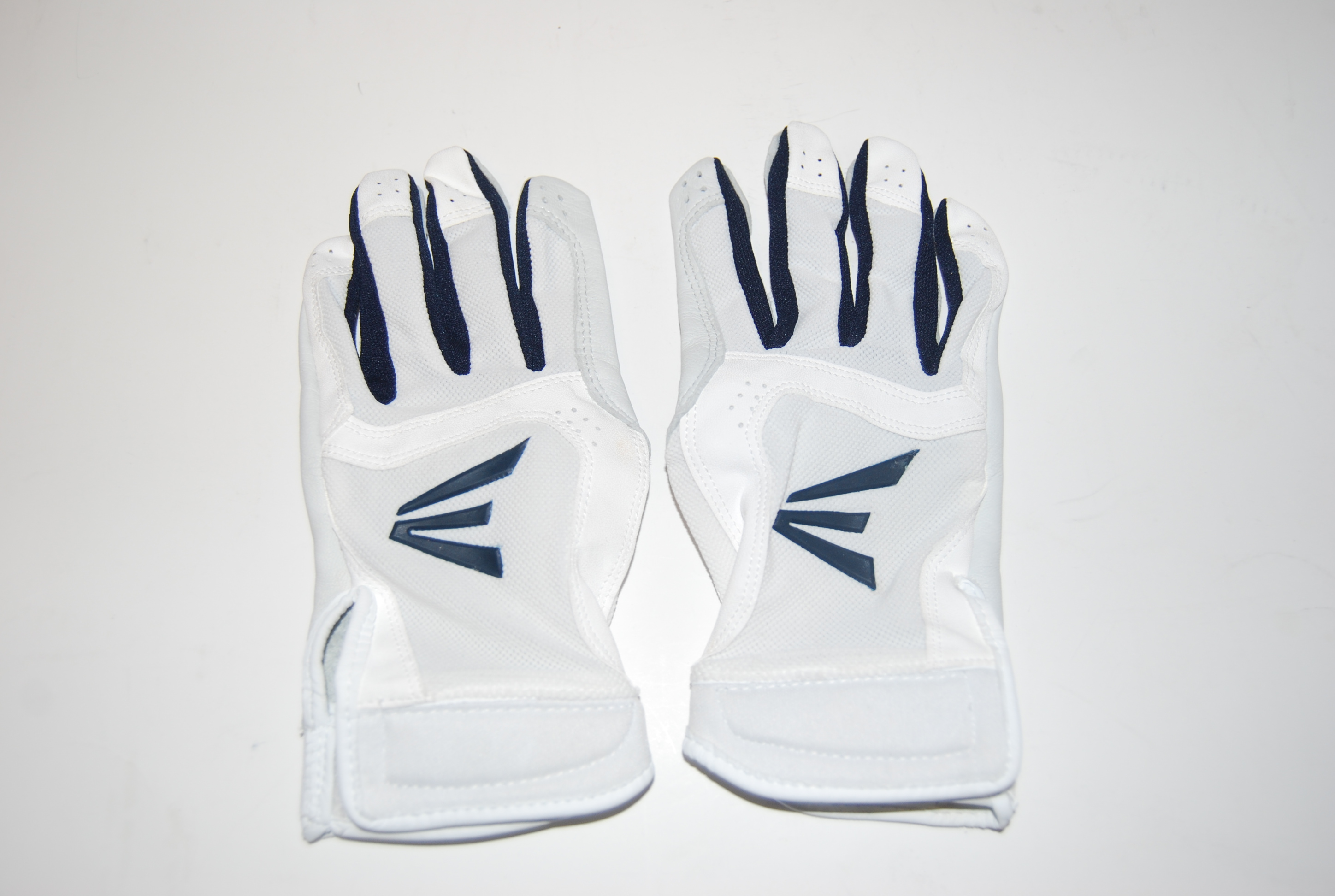 Optic Batting Gloves 1 Pair Stealth Core Easton Fastpitch Women/'s Small White