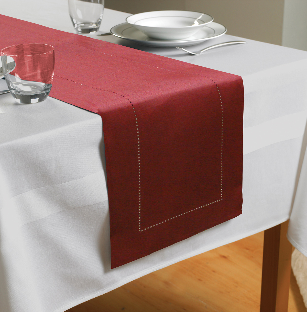 Country Club Table Runner Red Party Table Decoration Cloth Xmas