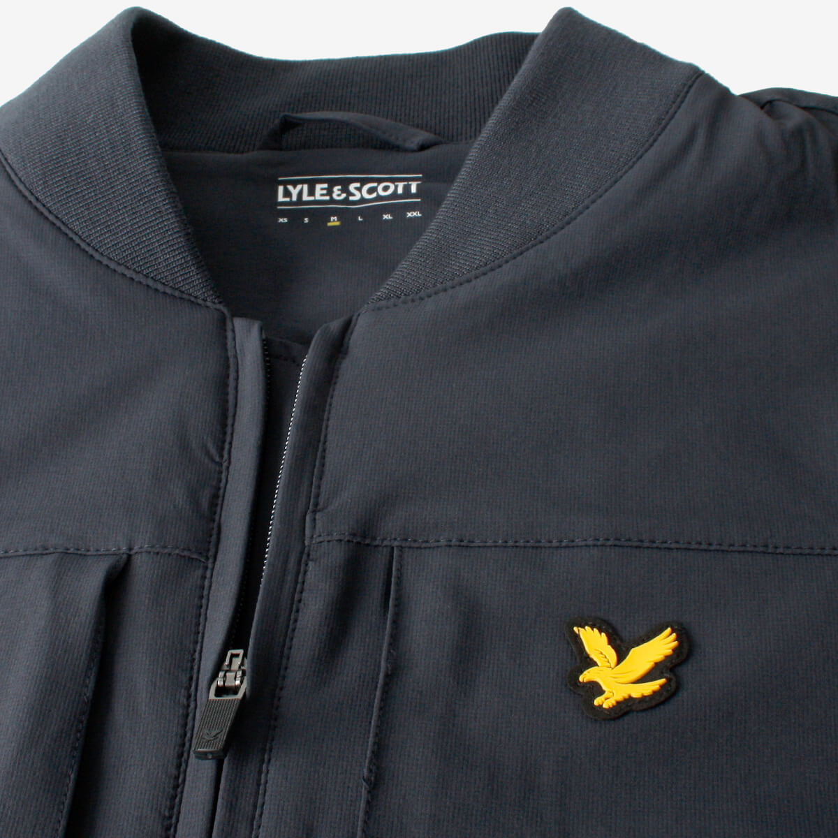 Chaleco de golf Lyle & Scott Tech Force elástico repelente al agua para hombre 50 % de descuento precio de venta sugerido por el fabricante - Imagen 3 de 16