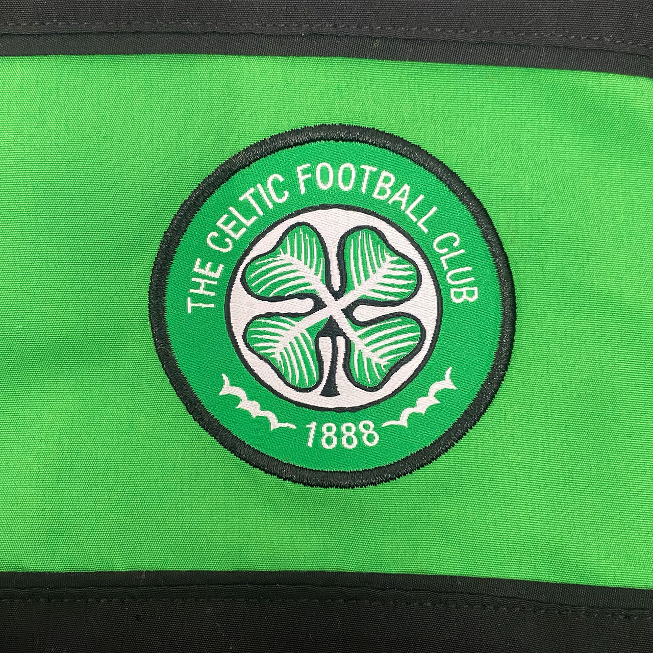 Celtic Football Club Official Soccer Gift Boys Jacket & Pants Tracksuit Set - Picture 11 of 14