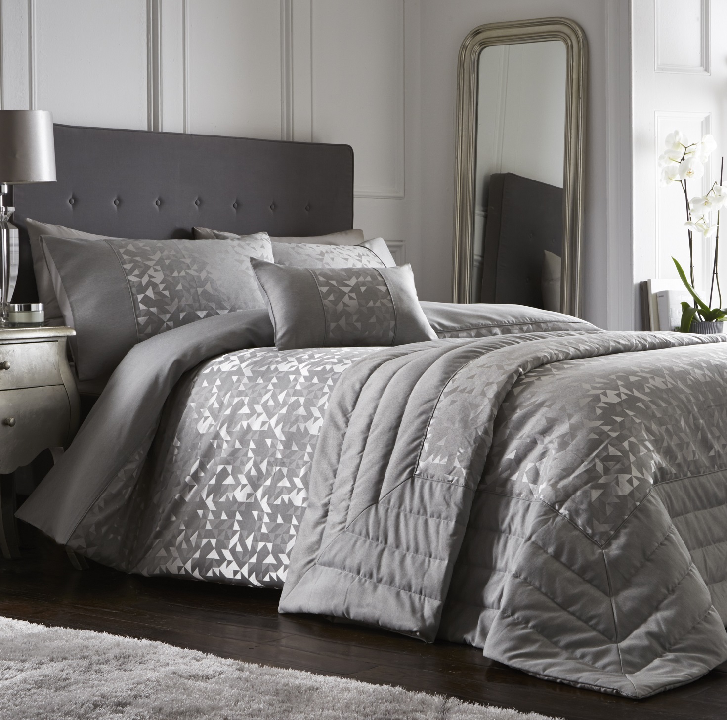 Luxury Grey Silver Jacquard Duvet Cover Bedding Set with Pillowcase /& Accesories