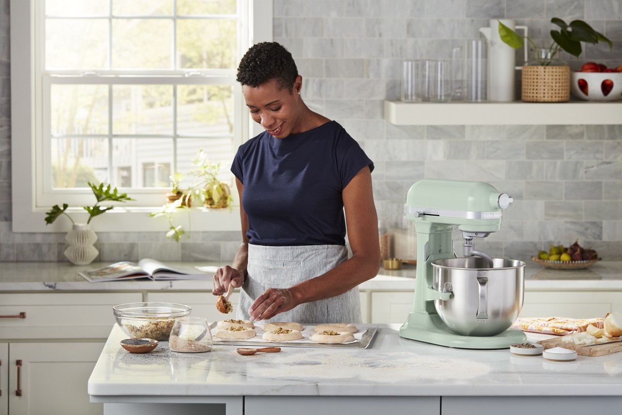 KitchenAid Refurbished 7 Quart Bowl-Lift Stand Mixer, RKSM70