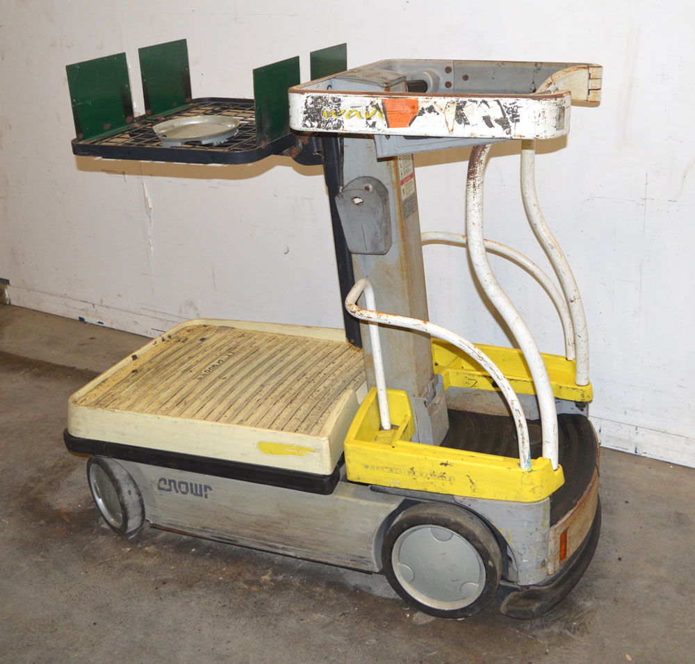 Crown WAV5084 84" 24VDC Work Assist Vehicle Man Lift Picker Deck250